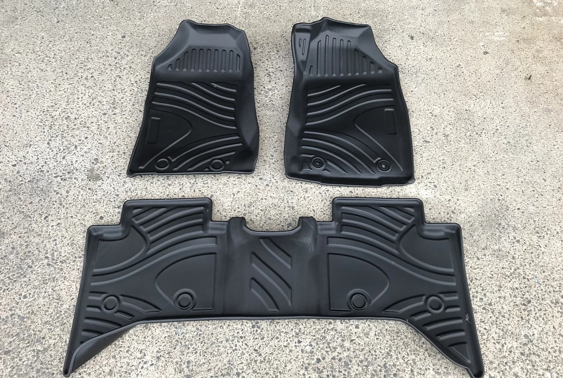 3D Floor Mats for Isuzu Dmax