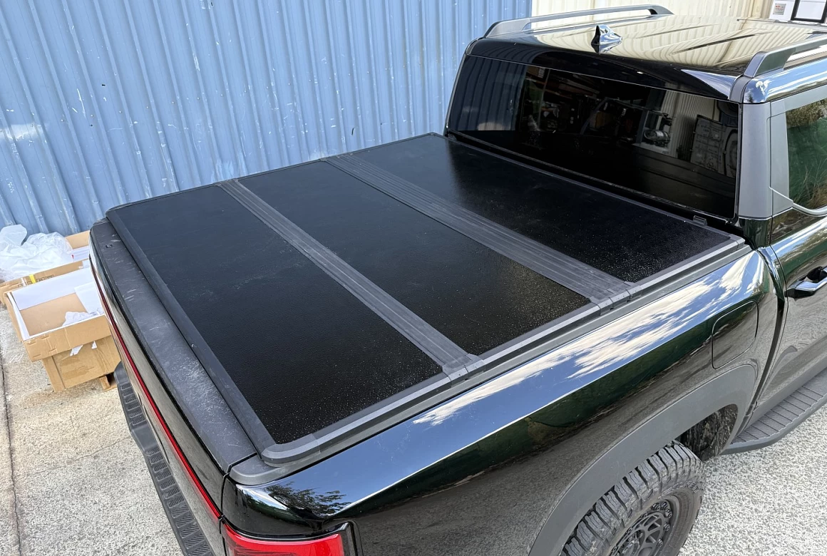 Tri-Fold Hard Tonneau Cover for BYD Shark 6 2024+ Dual Cab