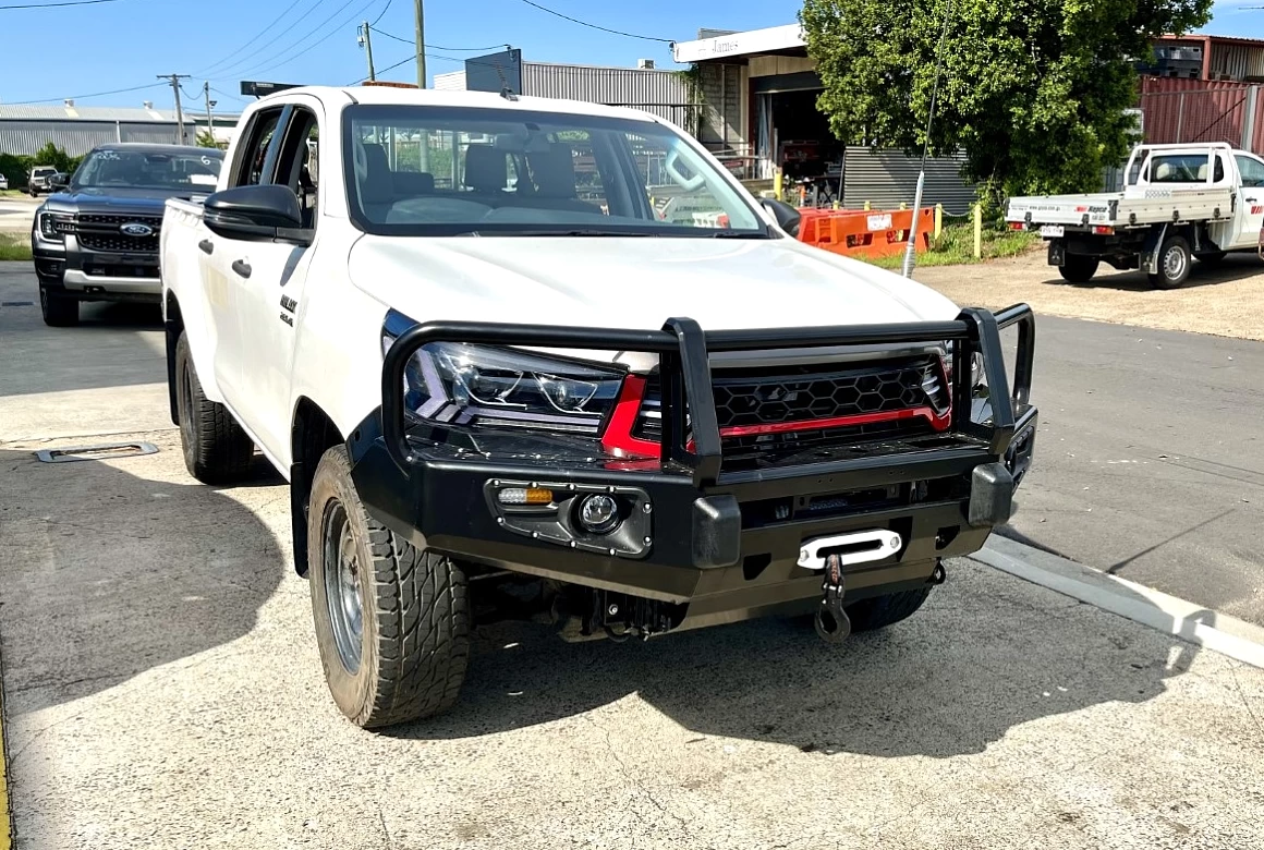 Overland Bullbar for TOYOTA HILUX N80 Pre Facelift Model 2015-2019