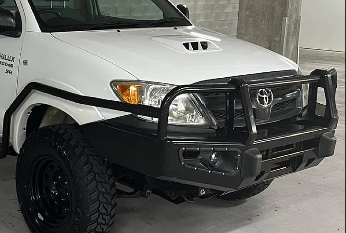 Overland Bullbar for TOYOTA HILUX 2005-2011 Airbag ADR Approved Gloss Black Powder Coat Steel