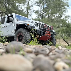 Full-Width Steel Bullbar for Jeep Wrangler JL / Gladiator JT