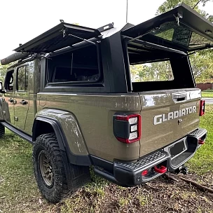 Image of Aluminium Canopy for Jeep Gladiator JT