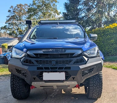 Image of D-max 2020-2024 Revolution Bullbar Gen2