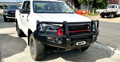 Image of Overland Bullbar for TOYOTA HILUX N80 Pre Facelift Model 2015-2019