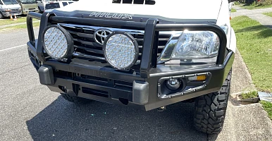 Image of Overland Bullbar for TOYOTA HILUX N70 Post Facelift Model 2012-2014