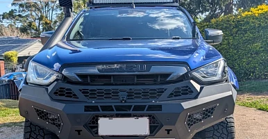 Image of D-max 2020-2024 Revolution Bullbar Gen2