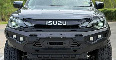 Image of D-max  2024+ Facelift Model Only Revolution Bullbar