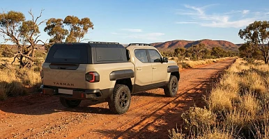 Image of Kia Tasman Aluminium Canopy | Heavy Duty Matte Black | TradeCap