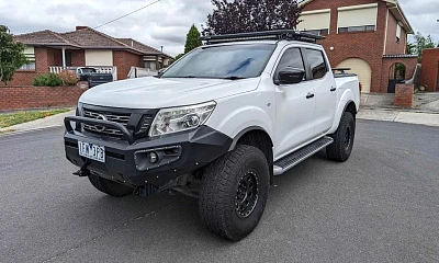 Another Nissan Navara NP300 2014–2019 build in the showroom