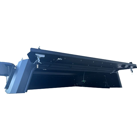 Roof Rails and Cross Bars included
