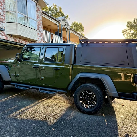 Additional Roof Rails