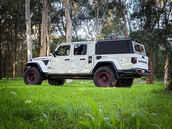 Jeep Gladiator JT fitted with Aluminium Canopy for Jeep Gladiator JT - View 12