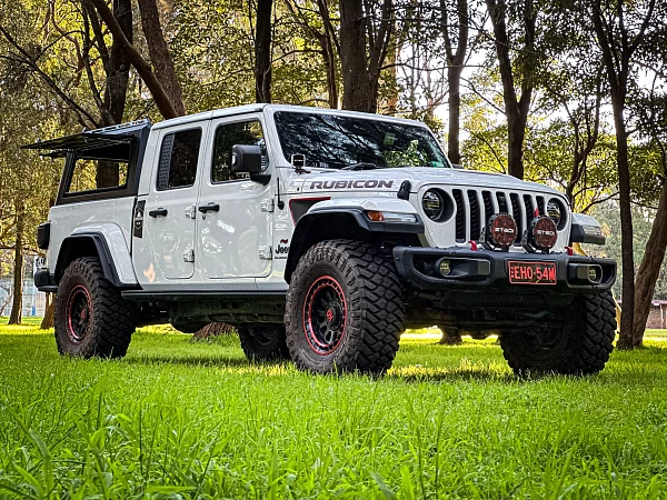 Jeep Gladiator JT fitted with Aluminium Canopy for Jeep Gladiator JT - View 18